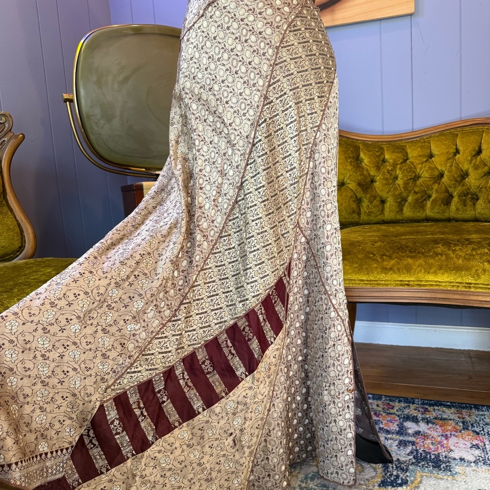 Anthropologie Burning Torch Recycled Vintage Indian Saris Patchwork Maxi Skirt - Picture 3 of 11